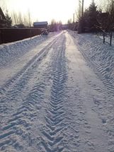 Что выбрать: хорошую дорогу или двор без снега